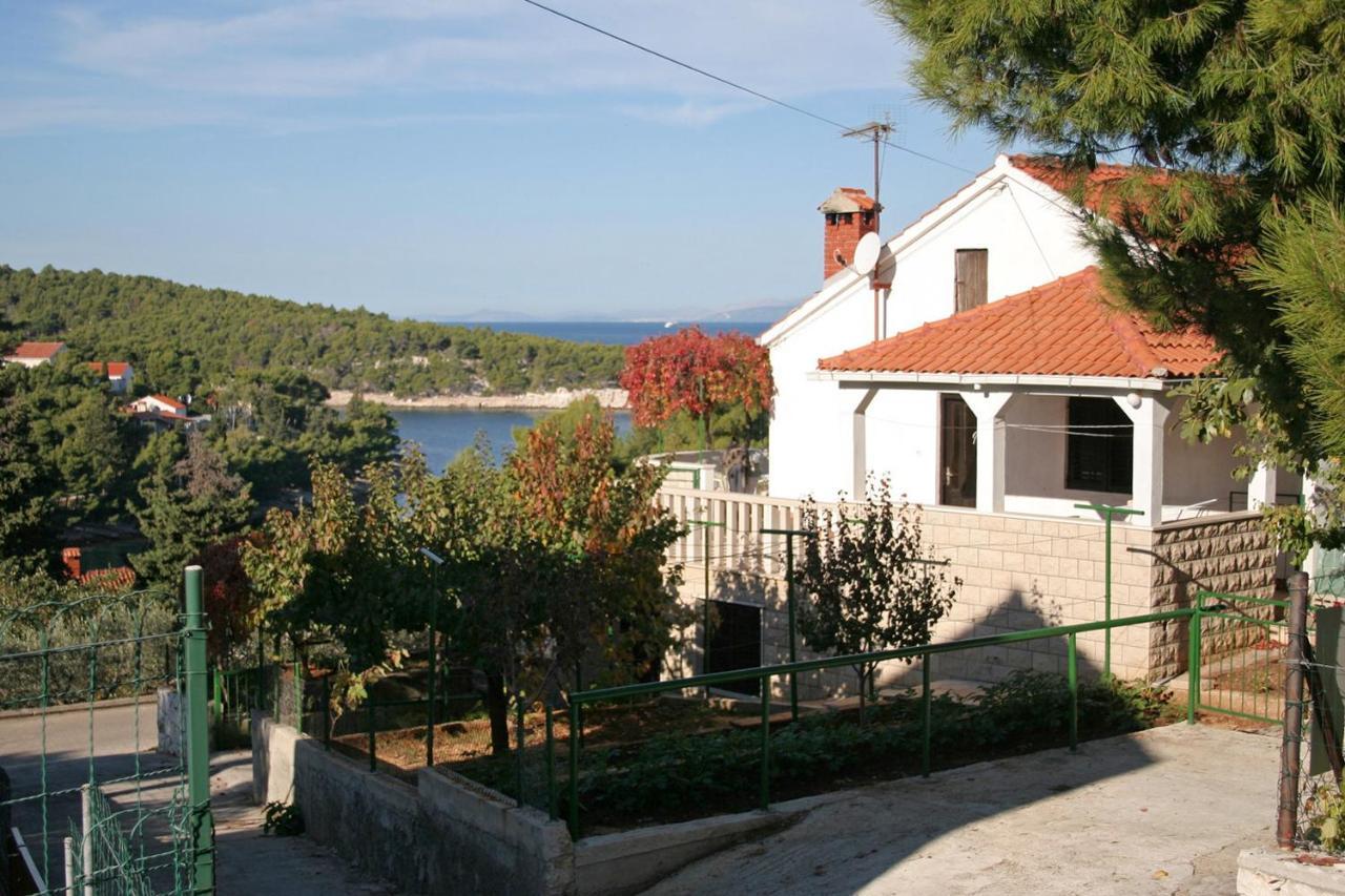 Apartments By The Sea Splitska, Brac - 2923 Postira Bagian luar foto