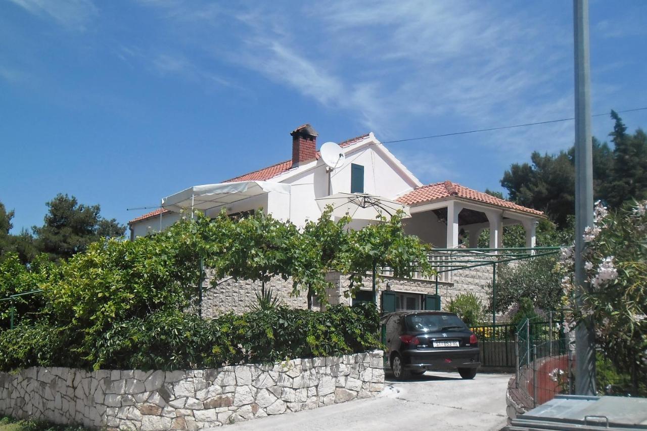 Apartments By The Sea Splitska, Brac - 2923 Postira Bagian luar foto