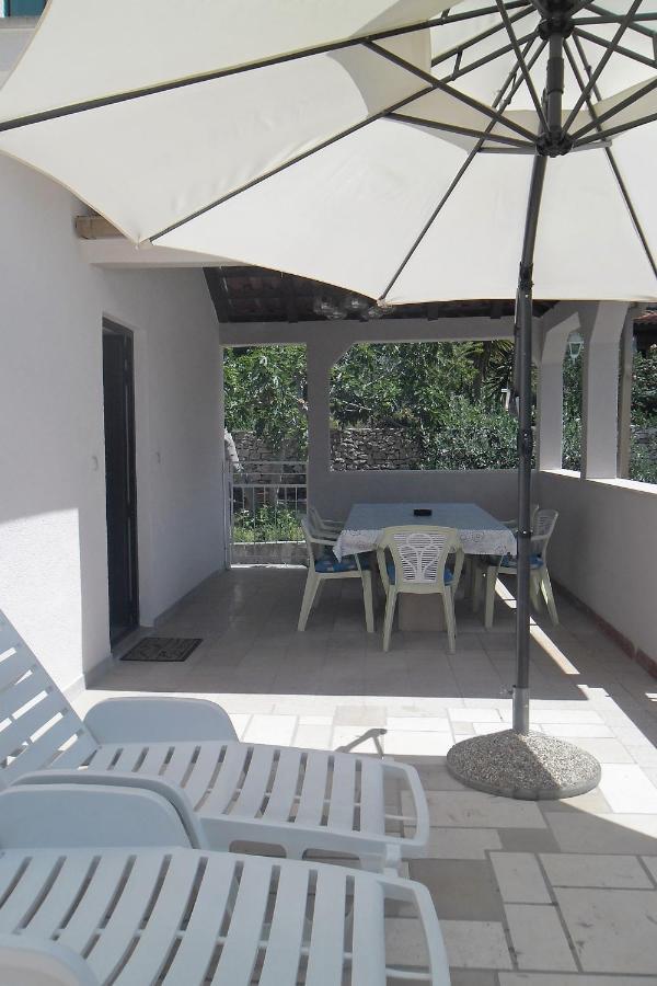 Apartments By The Sea Splitska, Brac - 2923 Postira Bagian luar foto